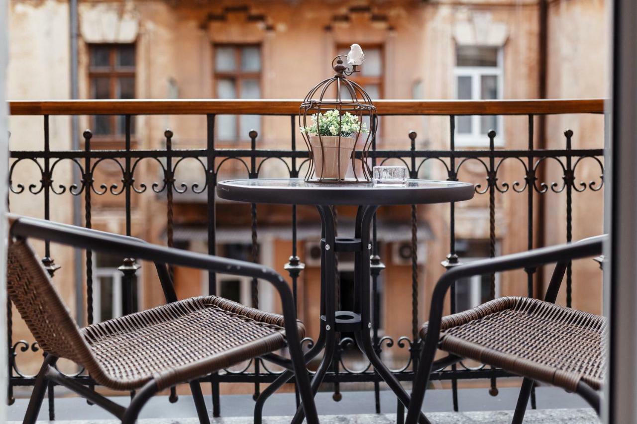 Central Barkar Apartments Odessa Buitenkant foto