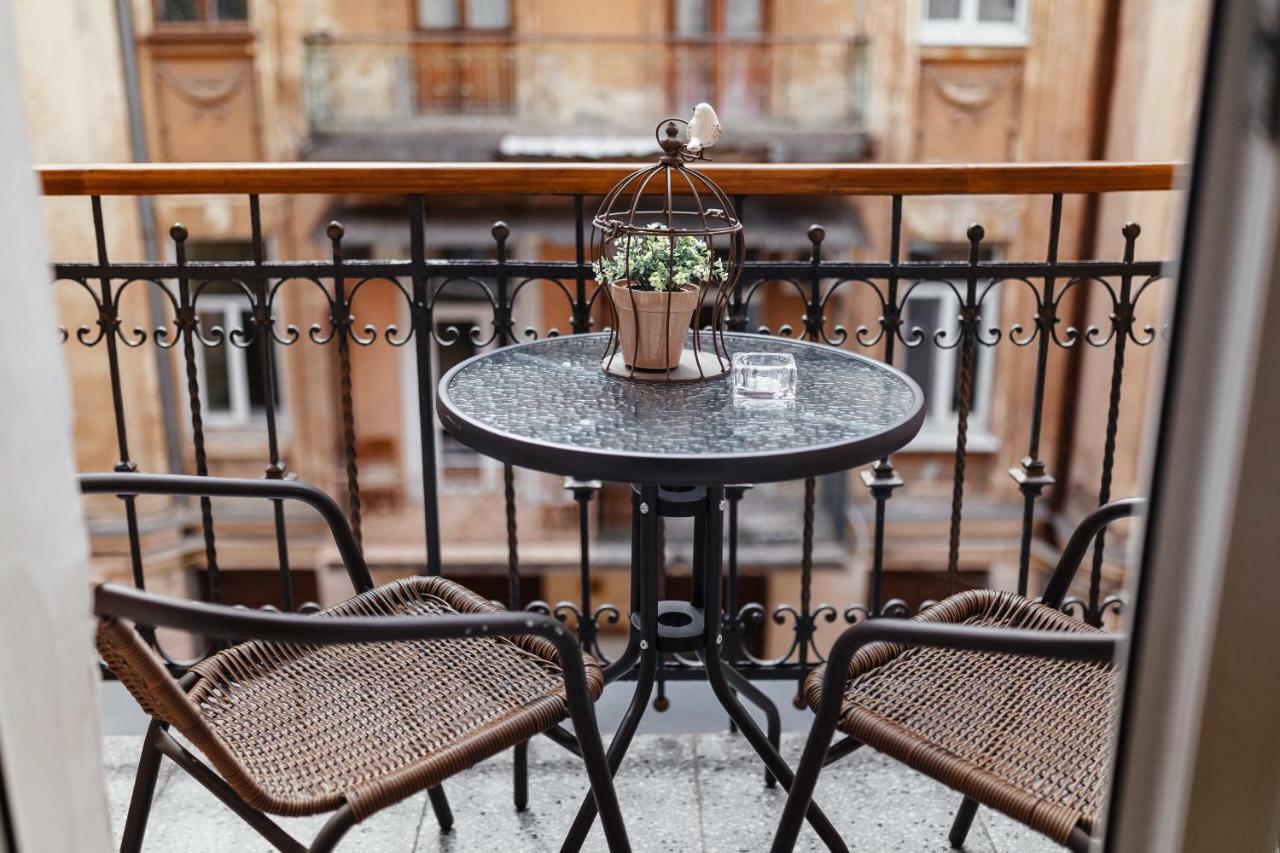 Central Barkar Apartments Odessa Buitenkant foto