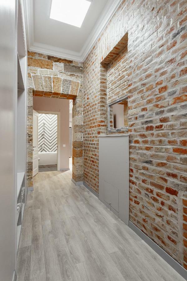 Central Barkar Apartments Odessa Buitenkant foto