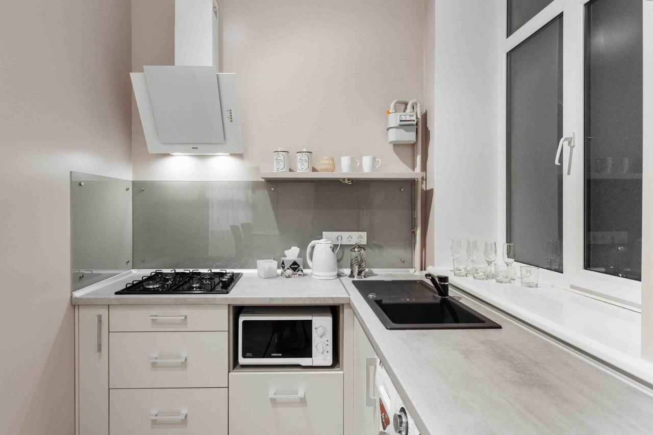 Central Barkar Apartments Odessa Buitenkant foto
